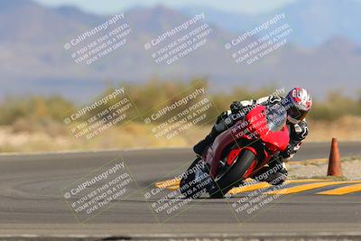 media/Oct-09-2022-SoCal Trackdays (Sun) [[95640aeeb6]]/Turn 15 (150pm)/